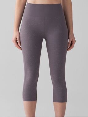 Lululemon Free To Flow High Waisted Seamless Carpri Crop Leggings Lavender (17")